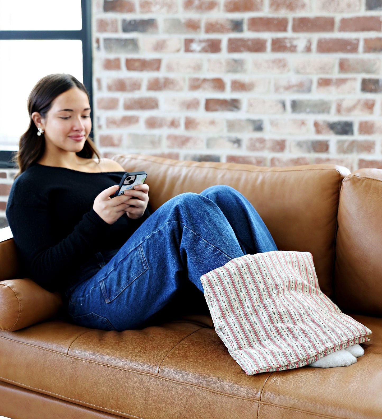 Use a soulpak heatpad for cold feet